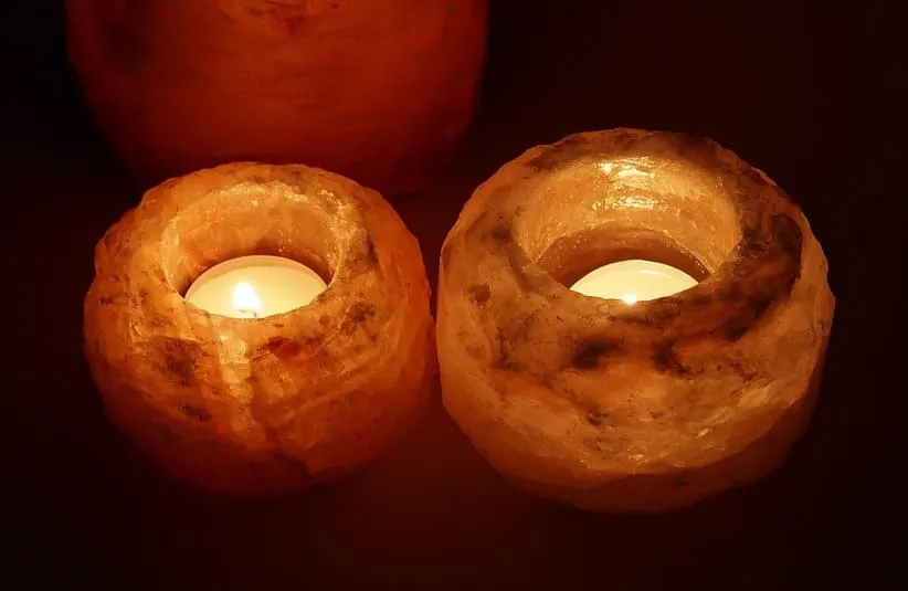 Pink salt lamps for are comforting to use for winter lighting.