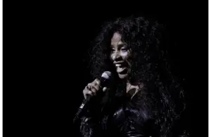 Chaka Khan performs at the Kravis Center.