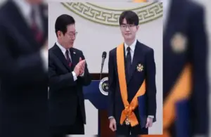 Faker Awarded the Cheongnyong Medal