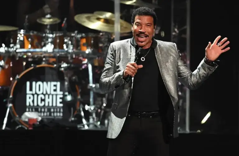 Image of Lionel Richie on Aug 10, 2017; Sunrise, FL, USA; Lionel Richie performs at the BB&T Center.