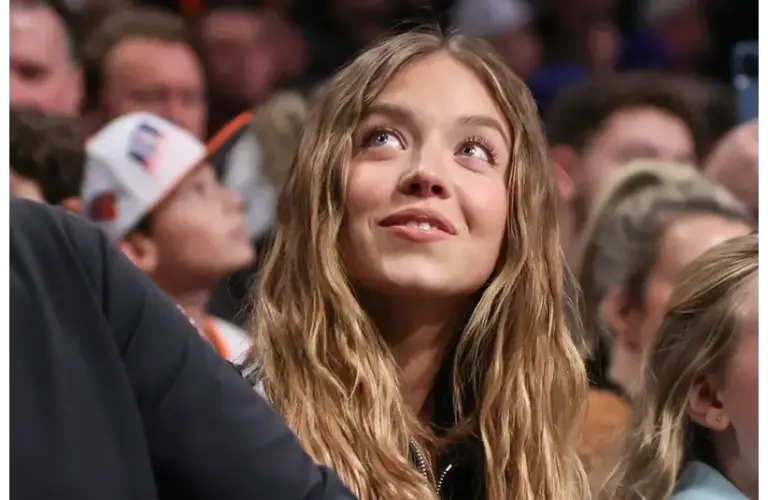 Jan 21, 2025; Brooklyn, New York, USA; Actress Sydney Sweeney sits courtside during the game between the New York Knicks and the Brooklyn Nets at Barclays Center. Mandatory Credit: Wendell Cruz-Imagn Images