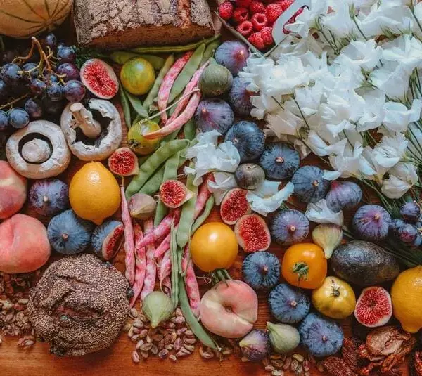 Fiber-rich foods and whole foods are great for your gut health in winter.