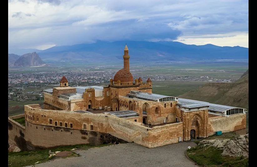 In the daily devotion, a palace in seen.