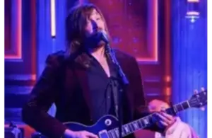 Evan Dando performing with the Lemonheads