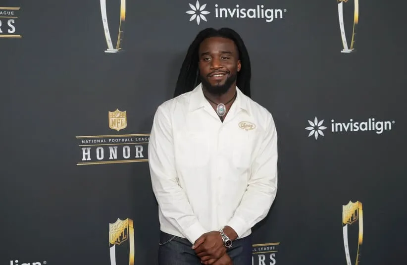 image of black country artist Shaboozey at NFL: Super Bowl LIX-NFL Honors Red Carpet