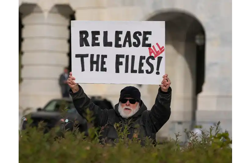 Reps. Thomas Massie (R-KY) and Ro Khanna (D-CA) and Rep. Marjorie Taylor Greene (R-GA) who are leading the charge to release files related to the late disgraced financier Jeffrey Epstein, speaking November 18, 2025 along with survivors as the House prepares to vote on the “Epstein Files Transparency Act” on compelling the Justice Department to release the full files from the federal investigation of the late convicted sex offender and disgraced financier Jeffrey Epstein. © Jack Gruber, Jack Gruber / USA TODAY NETWORK via Imagn Images