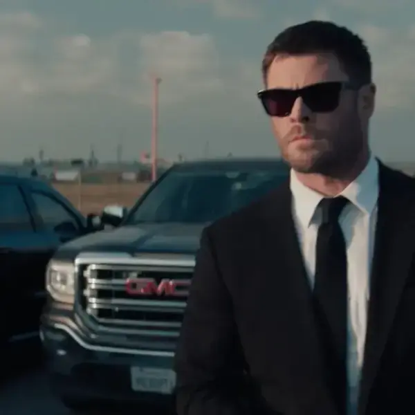 Chris Hemsworth Keeps Rotten Tomatoes Streak Alive With Latest Crime Thriller