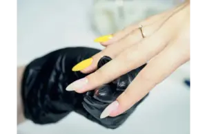 nail acrylics in yellow and white color