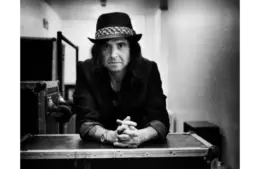 Motörhead guitarist Phil Campbell