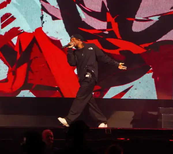 D4vd opens for SZA on the S.O.S Tour on Oct. 29, 2023, at The Footprint Center in Phoenix. © Sam Ballesteros / USA TODAY NETWORK via Imagn Images