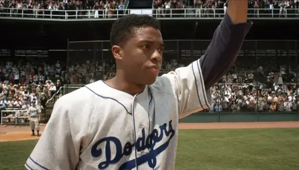 42 starring Chadwick Boseman as Jackie Robinson