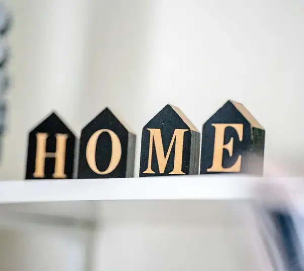 decor pieces show home written indicating effortless renovation