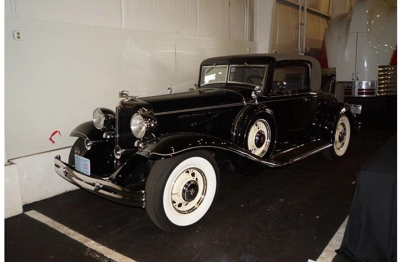 Black 1932 Chrysler Imperial