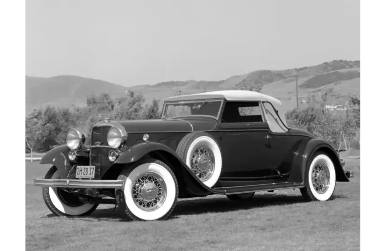 Black & White image of a 1932 Lincoln Model KB Convertible Roadster by LeBaron Coachbuilder, Lincoln Roadster
