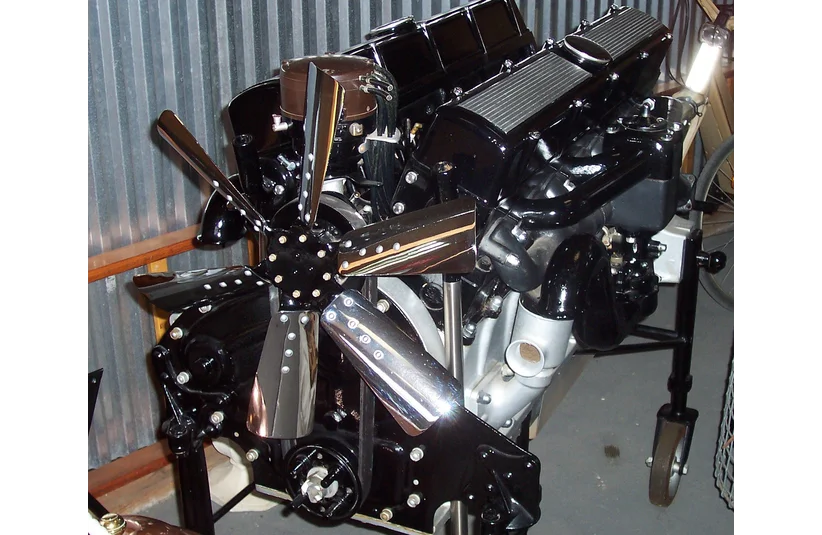 1930's Cadillac 452cu OHV V16 at 45° engine