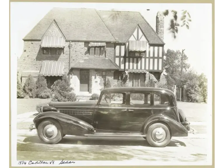 Black & White image of Cadillac 1934 Series 355-D Five-Passenger Sedan V-8 