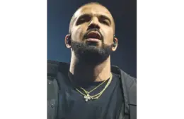Drake in the Summer Sixteen Tour 2016 in Toronto.