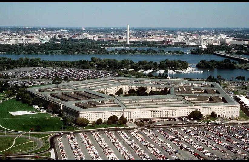 The Pentagon, looking northeast with the Potomac River. In late 2004 the Pentagon's New Map was in effect here.