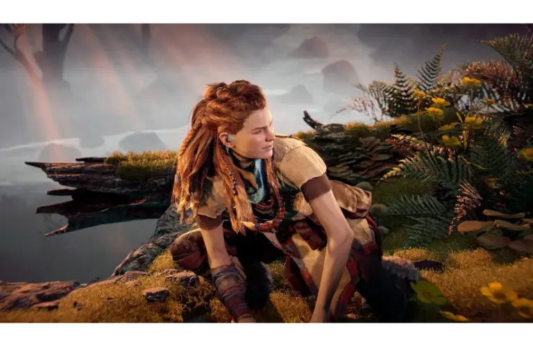 Aloy from Beyond Horizons in a forest.