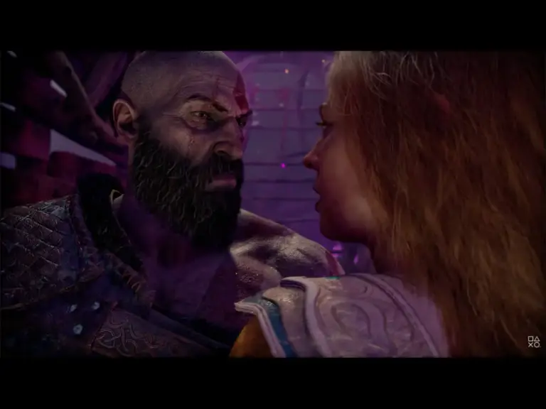 Kratos and Laufey in God of War Laufey.