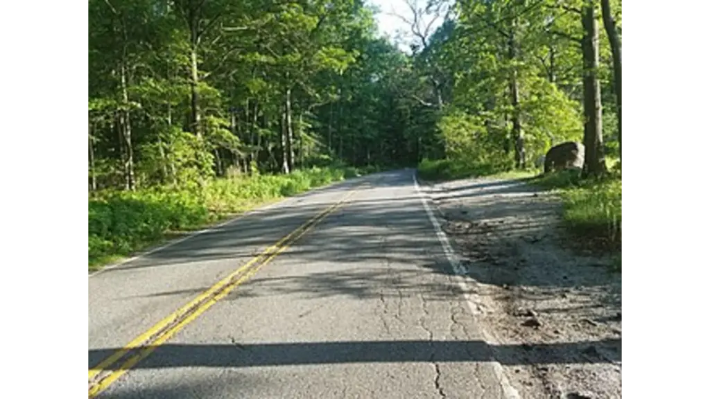 the haunted road, pic take as a road trip to this legend filled road with a friend,