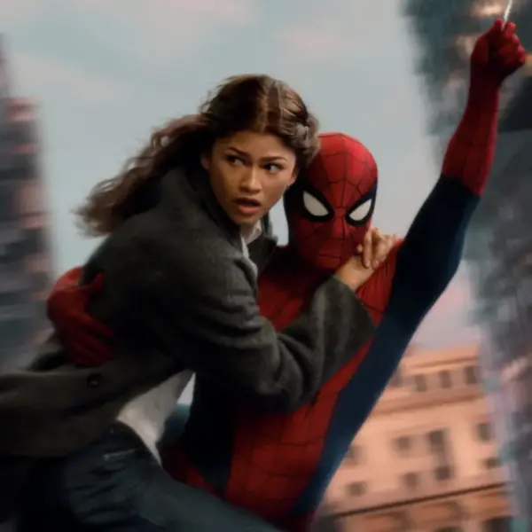 MJ (Zendaya) swings through the city with Spider-Man in Columbia Pictures SPIDER-MAN™: BRAND NEW DAY. Photo by: Jay Maidment