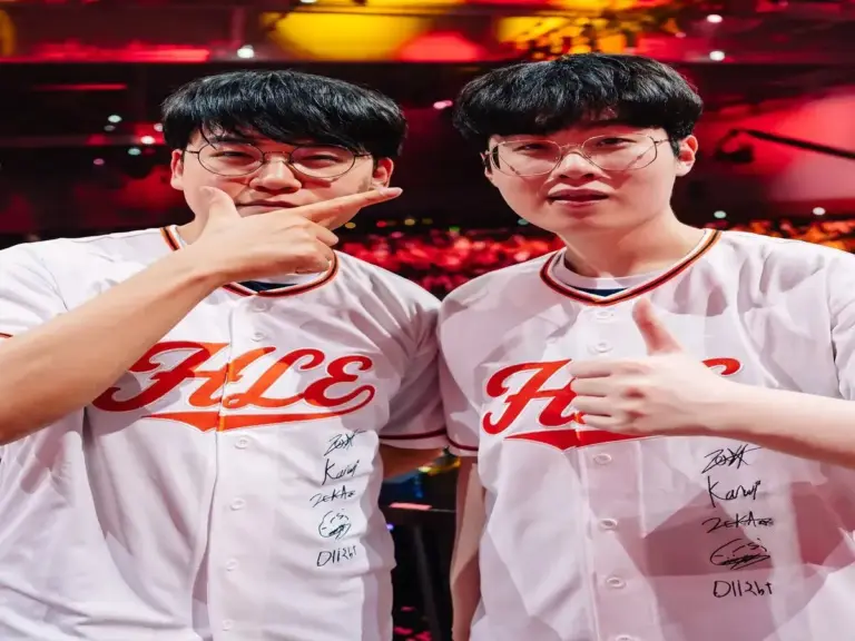 Gumayusi and Zeus, two Worlds winners with T1, after winning MSI