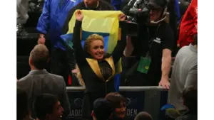 Apr 25, 2015; New York, NY, USA; American actress Hayden Panettiere reacts after her fiance Wladimir Klitschko (not pictured) defeats Bryant Jennings (not pictured) during their world championship heavyweight boxing fight at Madison Square Garden. Mandatory Credit: Brad Penner-Imagn Images