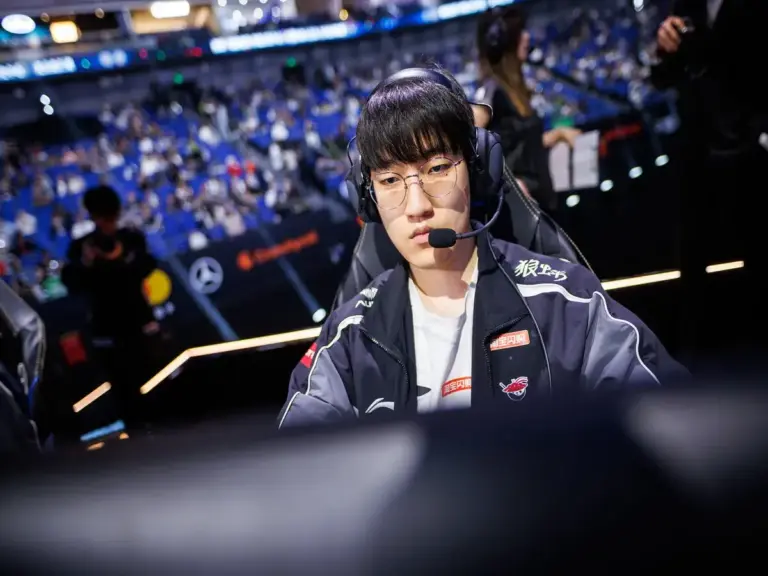 Tarzan at the 2025 Worlds Quarterfinals against T1