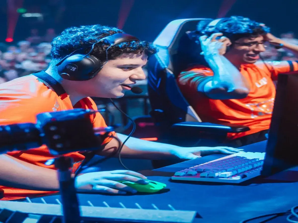 Duduhh and Ackerman in the winning moments against TL in Worlds 2026