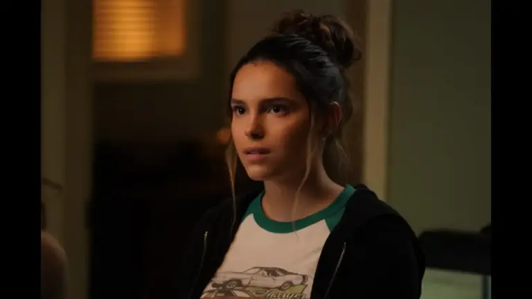Inde Navarrette dressed casually in a t-shirt and jeans, featured in Superman & Lois (2021). She will play Rogue in "X-Men" MCU reboot
