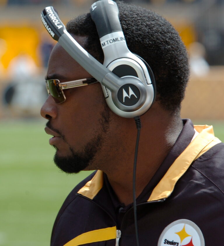 Mike Tomlin Minecraft city builder and former Steelers coach