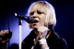 Sia performing onstage at SXSW in 2008, long before the Sia catalog sale to Pophouse
