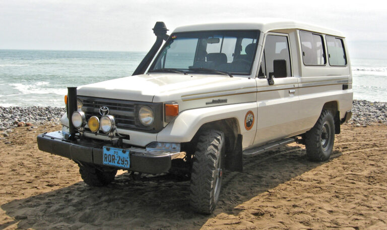 Toyota Land Cruiser recall fuel leak - Toyota Recalls 105,000 Land Cruiser SUVs Over Fuel Leak Risk