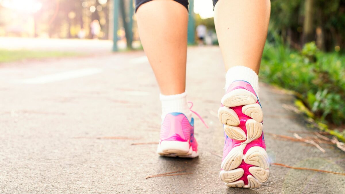 walking longer life - Walking more or faster linked with longer life