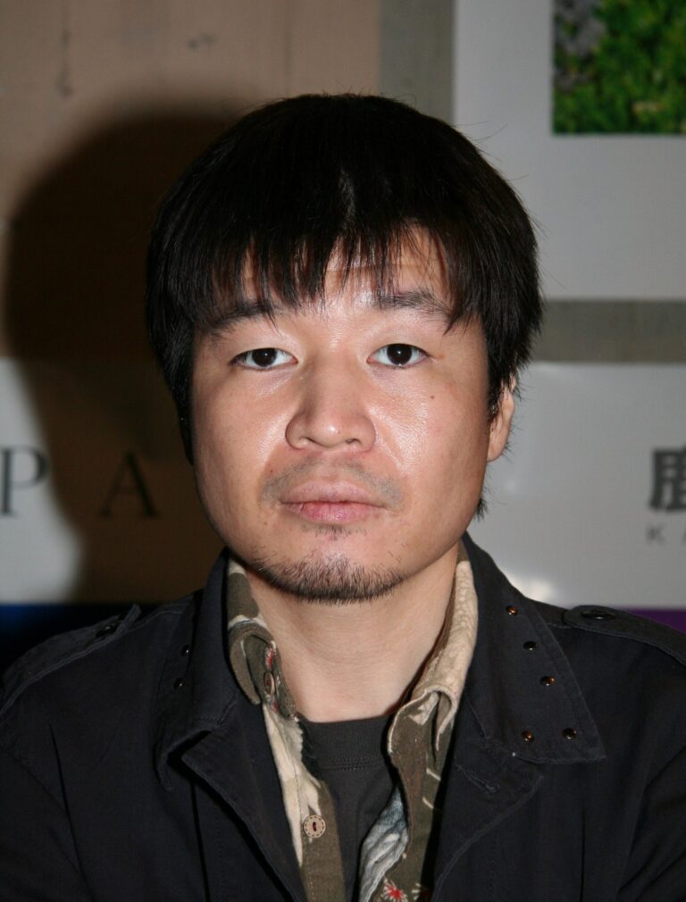 Despera manga character designer Yoshitoshi ABe at the Epitanime convention in France in 2007