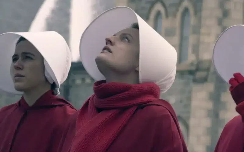 5 Best Elisabeth Moss Performances